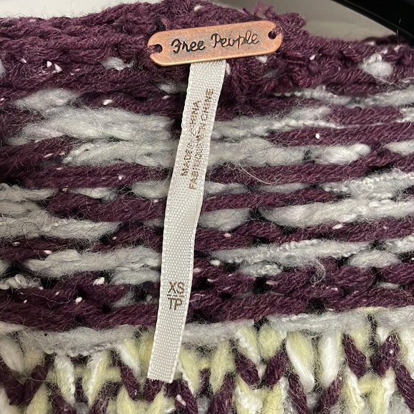 Free People - Picture 4 of 7